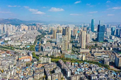 云南昆明,春城魅力，多元文化交融的旅游胜地